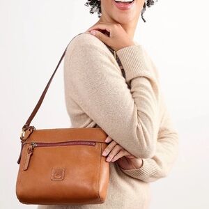 Dooney & Bourke Florentine Leather Allison Crossbody Bag Purse Black